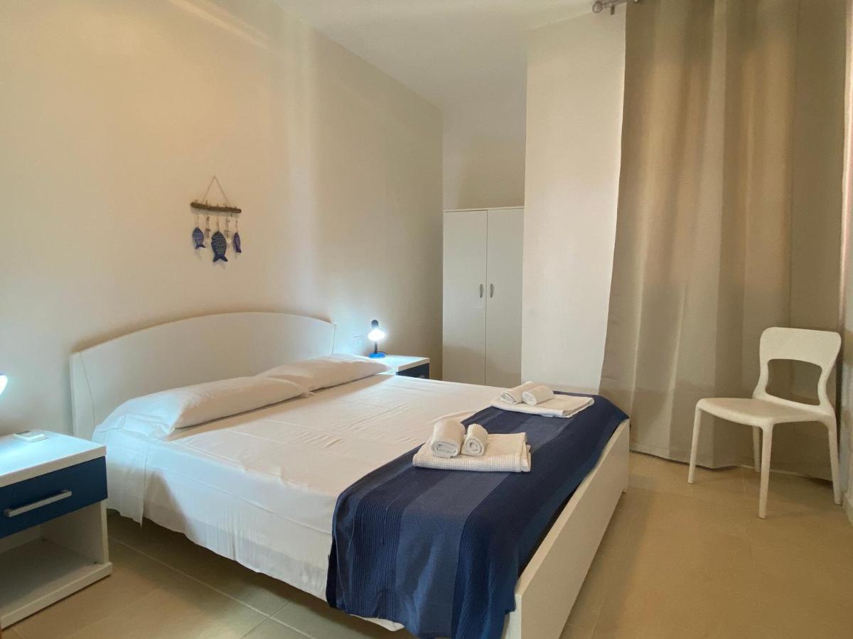 Sabrina Apartments Porto Pino Kültér fotó