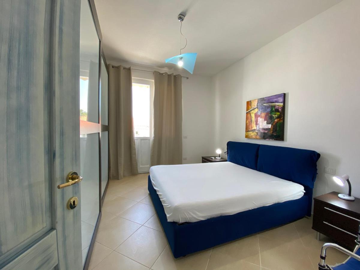 Sabrina Apartments Porto Pino Kültér fotó